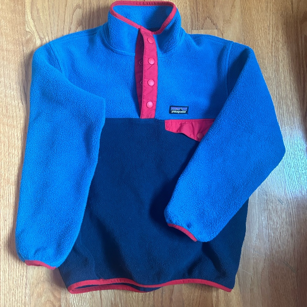Euc boys patagonia fleece small(7-8)